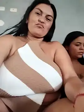 Snapshot of Horny-Mommy-Dirty chatting on 09-24-25, 08:59 Horny-Mommy-Dirty online show from 09-24-25, 08:59