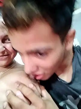 Horny-Mommy-Dirty online show from 01-08-26, 03:29