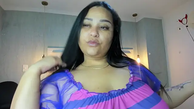 Snapshot of Clarigil chatting on 06-02-26, 12:49 Clarigil online show from 06-02-26, 12:49