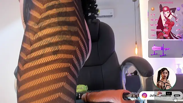 Juliett Adams  online show from 11-06-25, 12:03