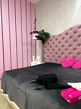 GabrielaLugo online show from 12-22-25, 12:05