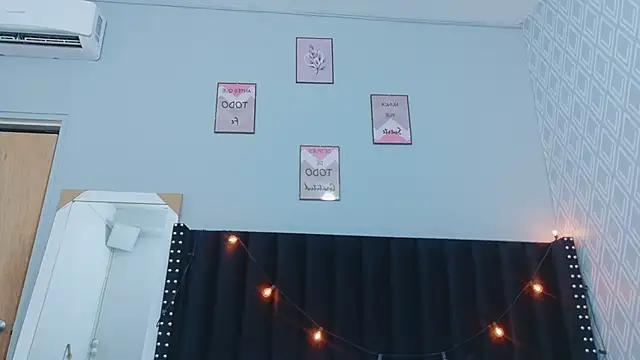 Beautifulskinny18 online show from 11-15-25, 06:56