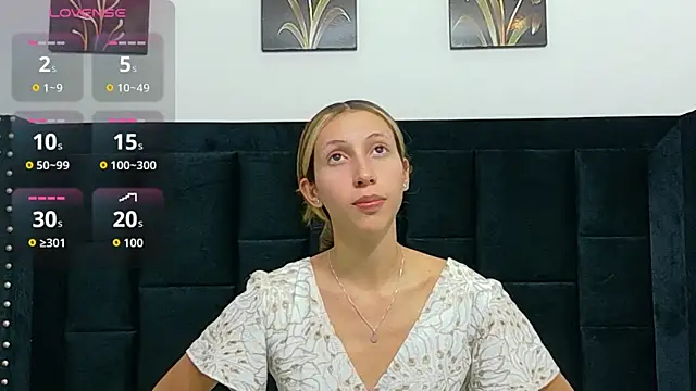 Beautifulskinny18 online show from 06-12-26, 07:55
