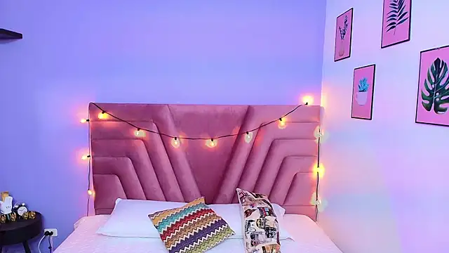 Beautifulskinny18 online show from 03-20-25, 07:46