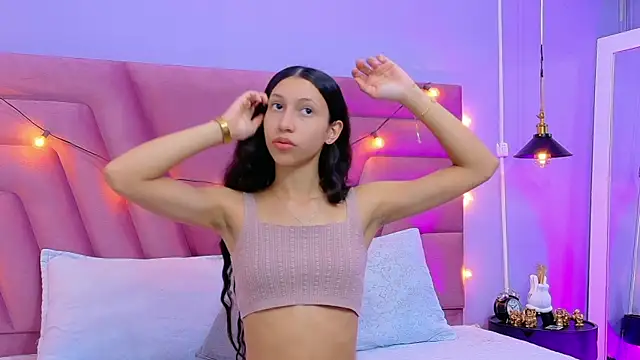 Beautifulskinny18 online show from 10-19-25, 07:38