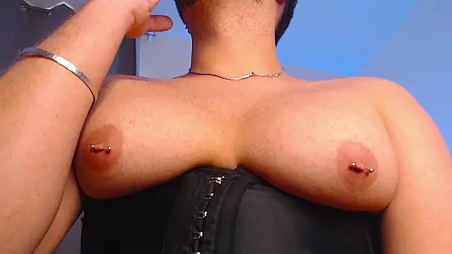 Snapshot of Logan_cocky chatting on 02-19-26, 05:21 Logan cocky online show from 02-19-26, 05:21