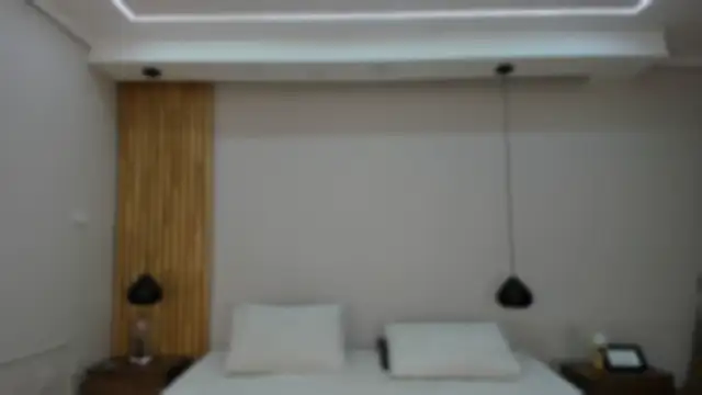 Snapshot of Aliz01 chatting on 02-10-26, 10:20 Aliz01 online show from 02-10-26, 10:20