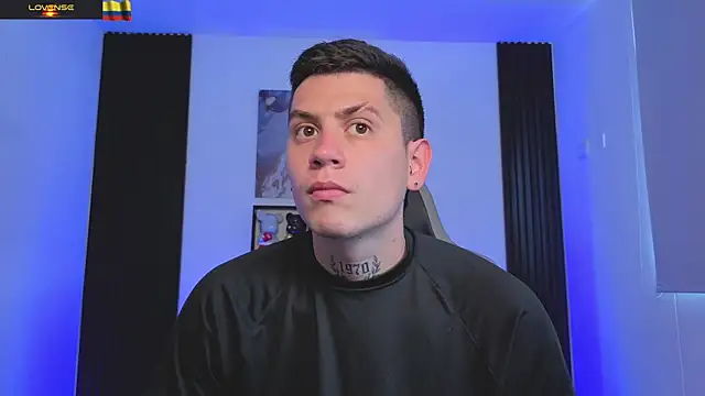 Yeiko Romero  online show from 07-08-26, 05:24