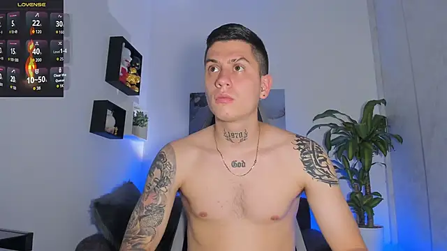 Yeiko Romero  online show from 09-17-25, 07:38