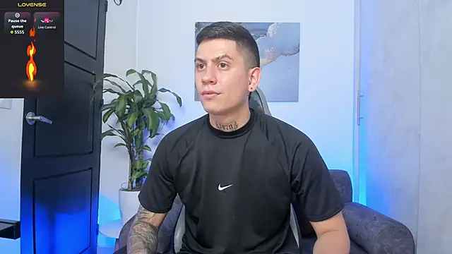 Yeiko Romero  online show from 10-11-25, 09:38