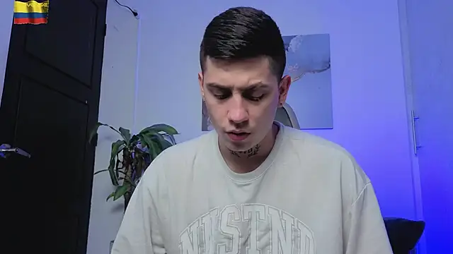 Yeiko Romero  online show from 04-17-26, 05:32