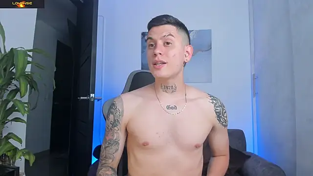 Yeiko Romero  online show from 09-25-25, 05:19