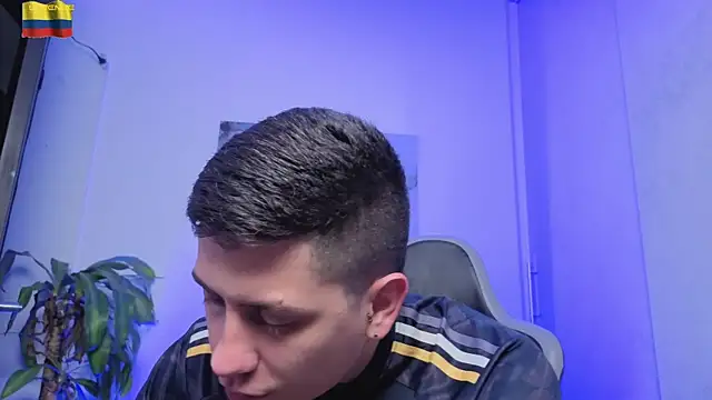 Yeiko Romero  online show from 04-15-26, 07:18