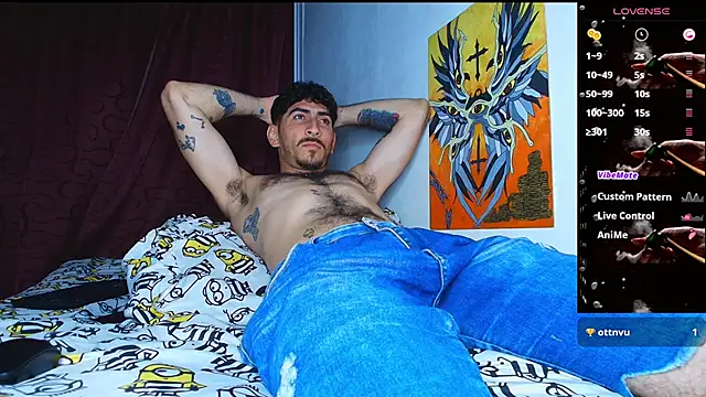 Thomass00 online show from 10-21-25, 02:22