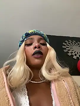 TIFFANYYSTAR online show from 10-29-25, 02:16