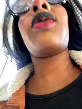 TIFFANYYSTAR online show from 12-03-25, 12:37