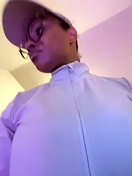 wynterheat online show from 10-17-25, 12:51