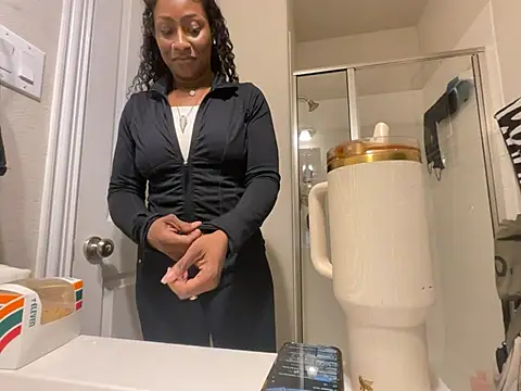 wynterheat online show from 06-20-26, 06:51