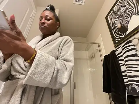 wynterheat online show from 11-09-25, 01:48