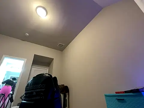 wynterheat online show from 11-08-25, 04:16