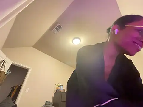 wynterheat online show from 11-03-25, 01:11