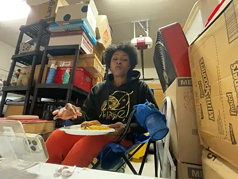 wynterheat online show from 11-10-25, 03:33