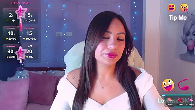 Snapshot of Paulina_627 chatting on 01-17-26, 04:43 Paulina 627 online show from 01-17-26, 04:43