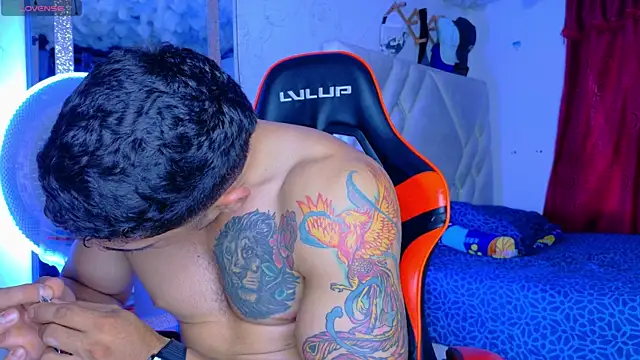 Rich boy01 online show from 10-30-25, 09:01