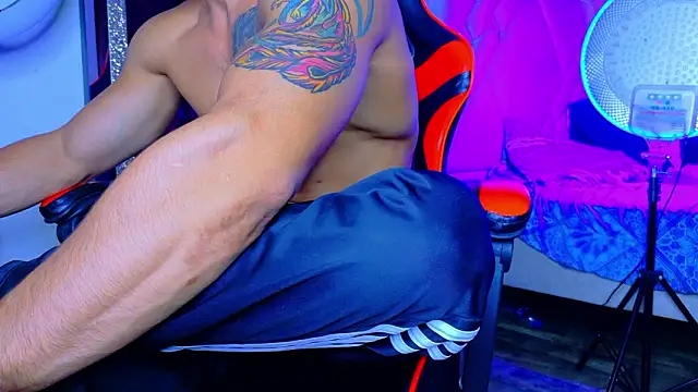 Rich boy01 online show from 02-22-26, 03:24