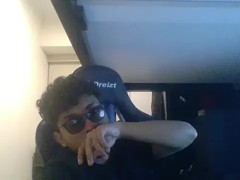 mateomalp675 90 online show from 03-26-26, 04:44