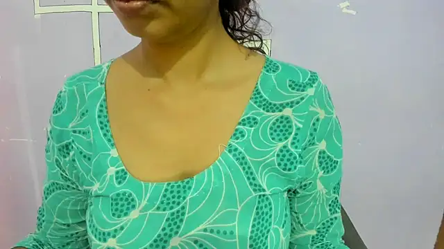 Snapshot of aarjulove chatting on 09-13-25, 08:36 aarjulove online show from 09-13-25, 08:36