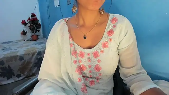 aarjulove online show from 04-11-26, 07:16