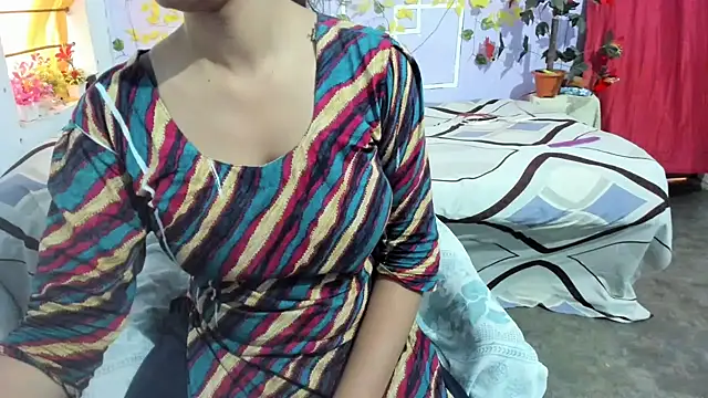 Snapshot of aarjulove chatting on 05-22-26, 12:14 aarjulove online show from 05-22-26, 12:14