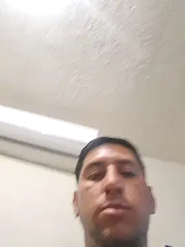 littleboyhot95 online show from 02-02-26, 07:13