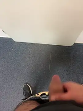 Snapshot of tikitaka97 chatting on 03-04-26, 03:09 tikitaka97 online show from 03-04-26, 03:09