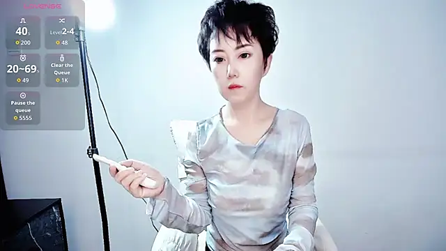 9ering-Er online show from 10-25-25, 09:48