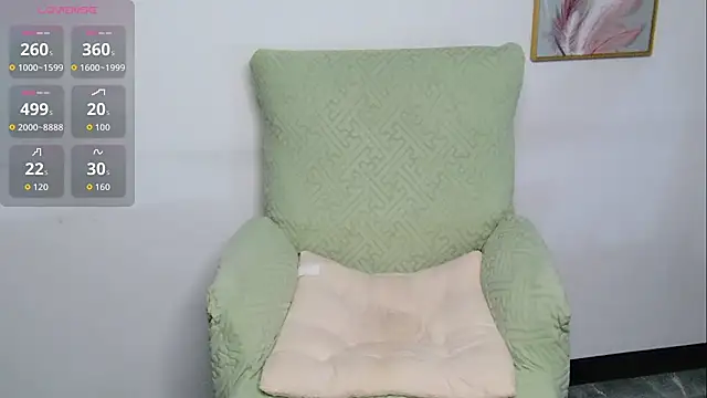 Snapshot of 9ering-Er chatting on 06-06-26, 02:22 9ering-Er online show from 06-06-26, 02:22