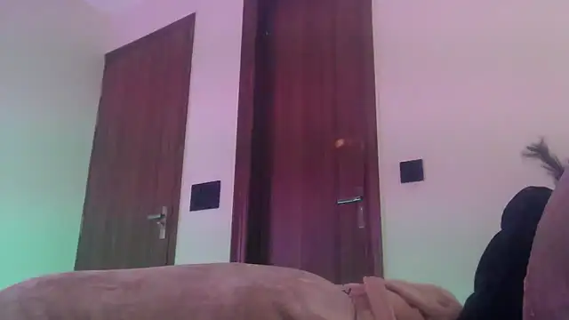 Snapshot of chhui_mui chatting on 06-03-26, 11:55 chhui mui online show from 06-03-26, 11:55