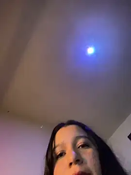 Leslydeleon23 online show from 12-16-24, 02:57