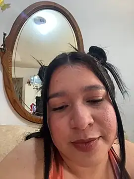 Leslydeleon23 online show from 01-05-25, 11:22