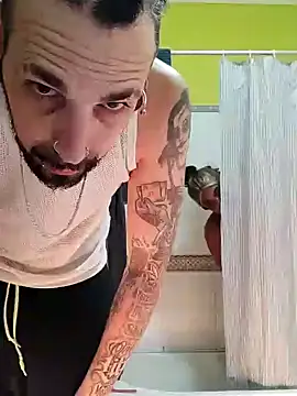 Snapshot of Casaltesudex chatting on 02-07-25, 10:41 Casaltesudex online show from 02-07-25, 10:41