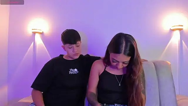 violet casper  online show from 10-22-25, 05:07