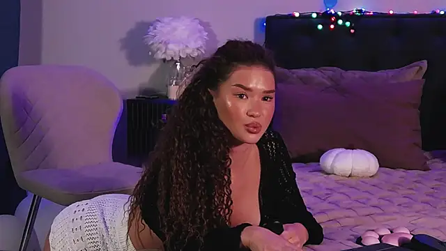 Denise Garciia online show from 05-11-26, 04:04