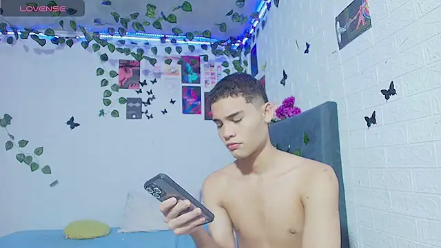 stevan1855 online show from 11-06-25, 12:42