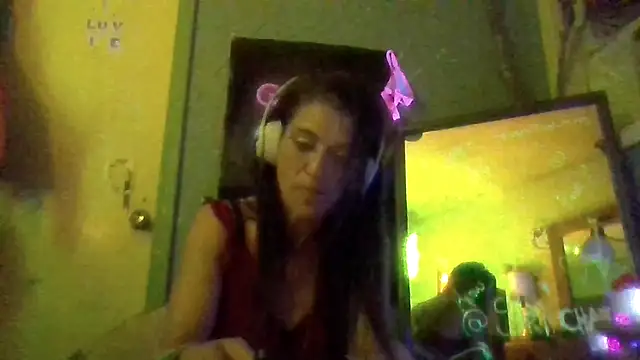 Snapshot of fantasymade69 chatting on 11-09-25, 05:11 fantasymade69 online show from 11-09-25, 05:11