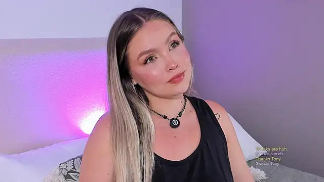 Snapshot of GaiaBaker chatting on 05-12-26, 05:26 GaiaBaker online show from 05-12-26, 05:26