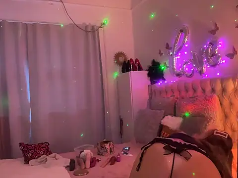 lolavalecuatro online show from 03-15-25, 09:05