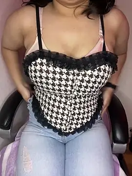 Snapshot of Kriti_02 chatting on 01-07-25, 07:52 Kriti 02 online show from 01-07-25, 07:52