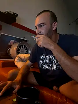 donnuozfutura online show from 10-05-25, 06:04