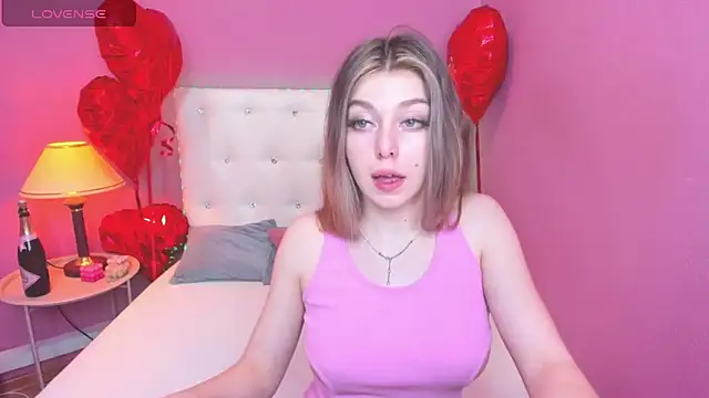 MollyMeltorr online show from 03-04-25, 08:35